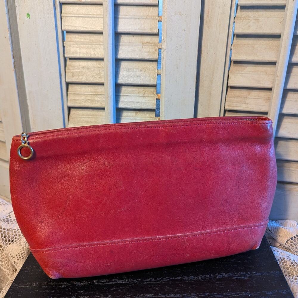 Vintage Coach New York red quality leather cosmetic pouch